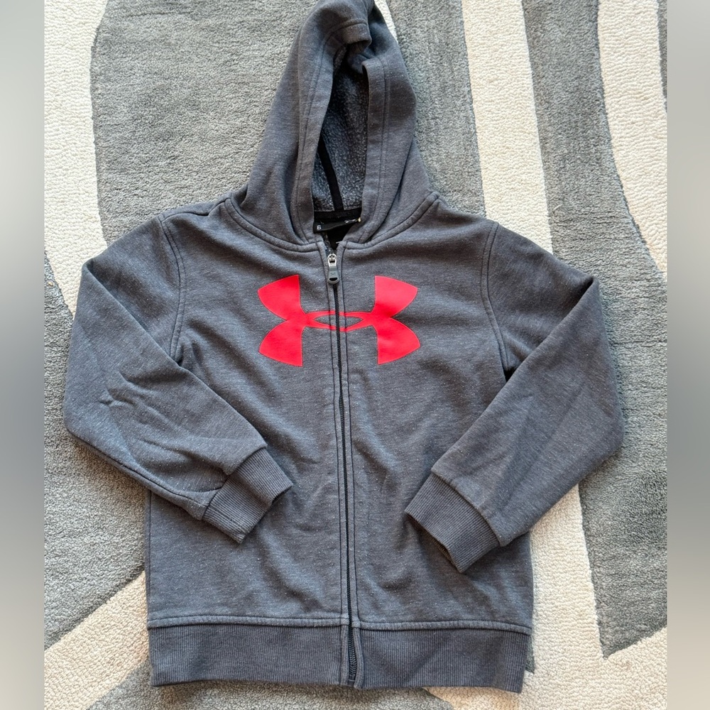 Boys Under Armour zip up hoodie